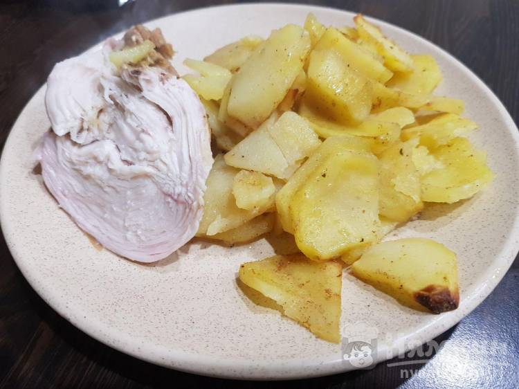 Куриная грудка запеченная с картофелем в духовке