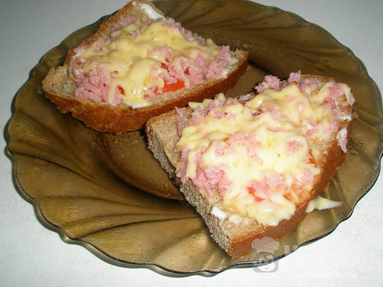 бутерброды с яйцом ветчиной и сыром на сковороде | Дзен