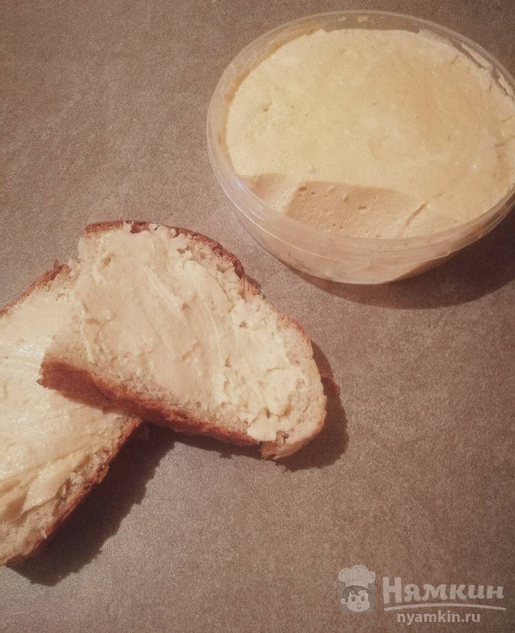Домашний плавленый сыр с паприкой