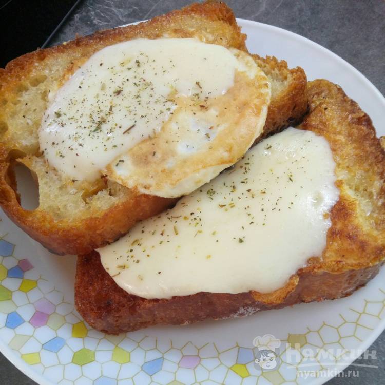 Гренки с сыром и яйцом 