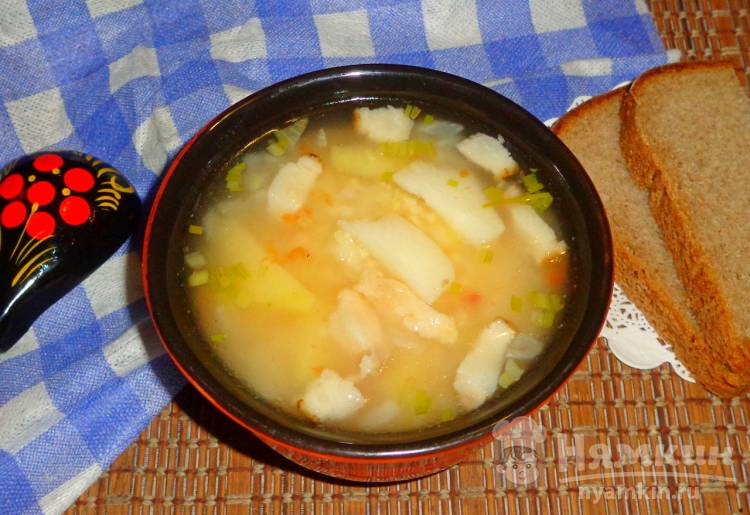 Пшенный суп с салом и томатом