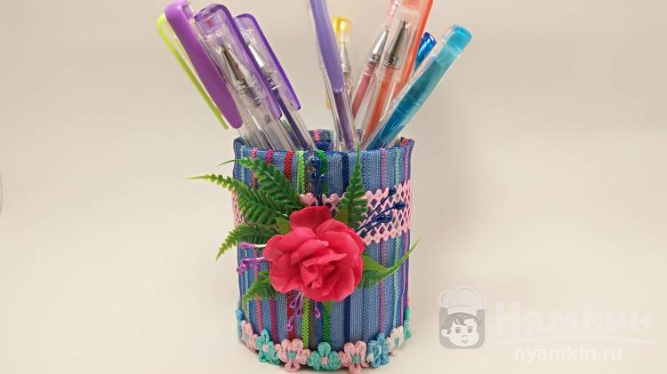 Создание карандашницы из банки и цветного полимера эва