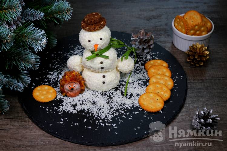 Закуска Снеговик из крабовых палочек и сыра