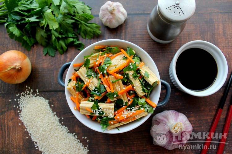 Корейский салат из соевой спаржи с морковью