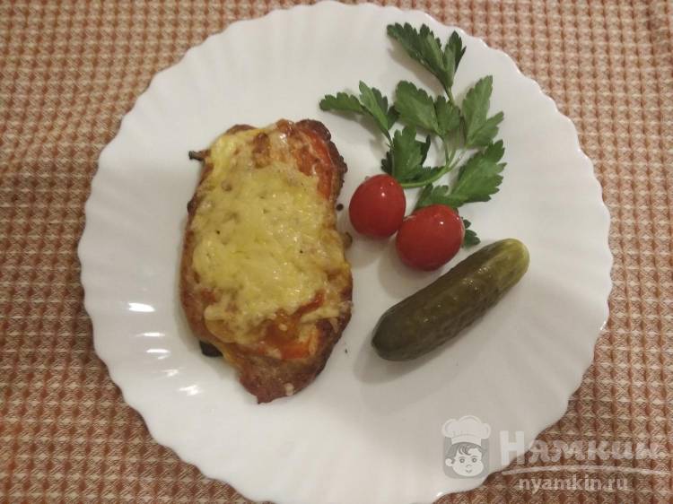Мясо по-французски с картофелем и помидорами