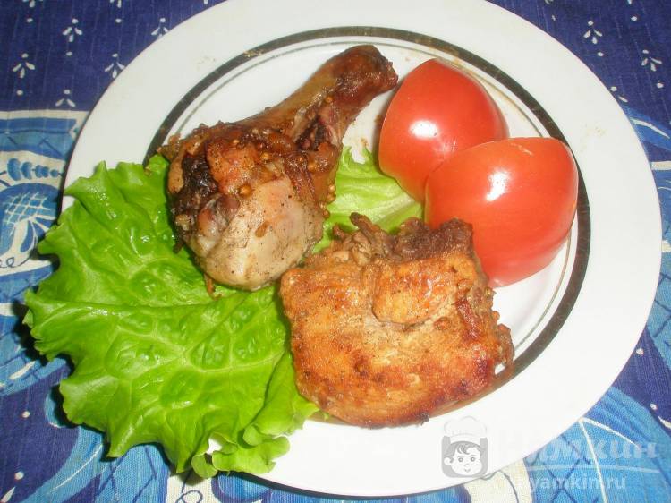 Курица в маринаде из соевого соуса, кориандра и уксуса в духовке