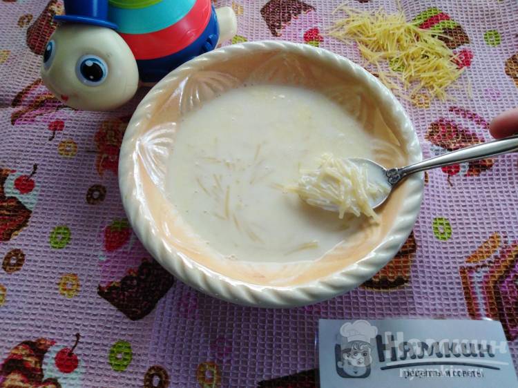 Детский молочный суп с вермишелью 