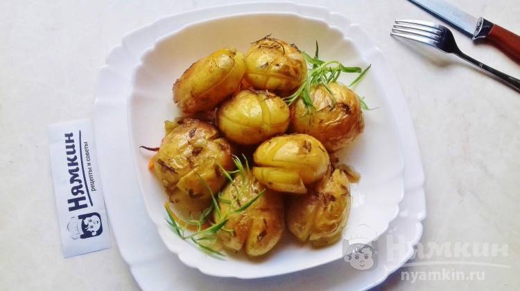Запеченный картофель в духовке с розмарином