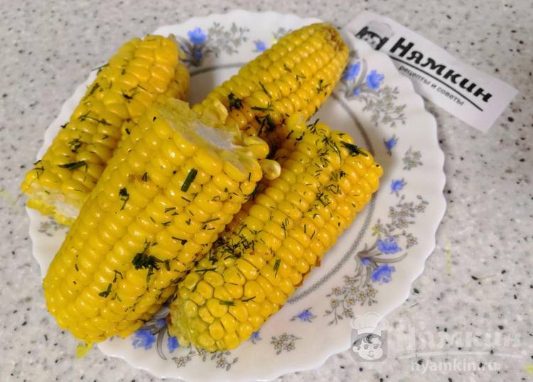 Кукуруза со специями и сливочным маслом в духовке