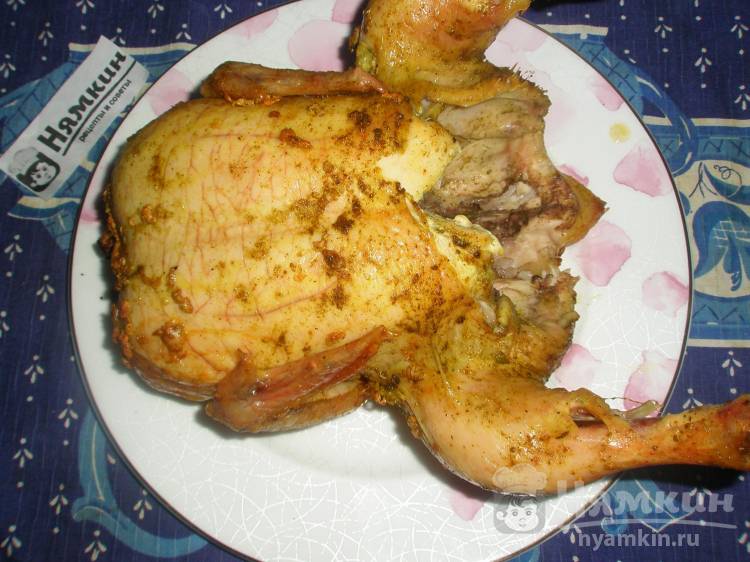Запеченная курица целиком на банке в чесноке в духовке