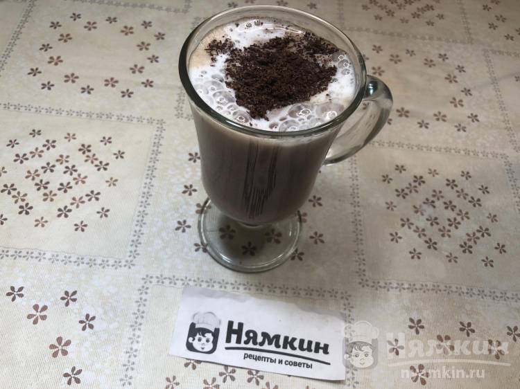Какао с молоком и тертым шоколадом