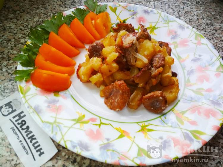 Жареная картошка с лисичками на сковороде рецепт с фото пошагово - апекс124.рф