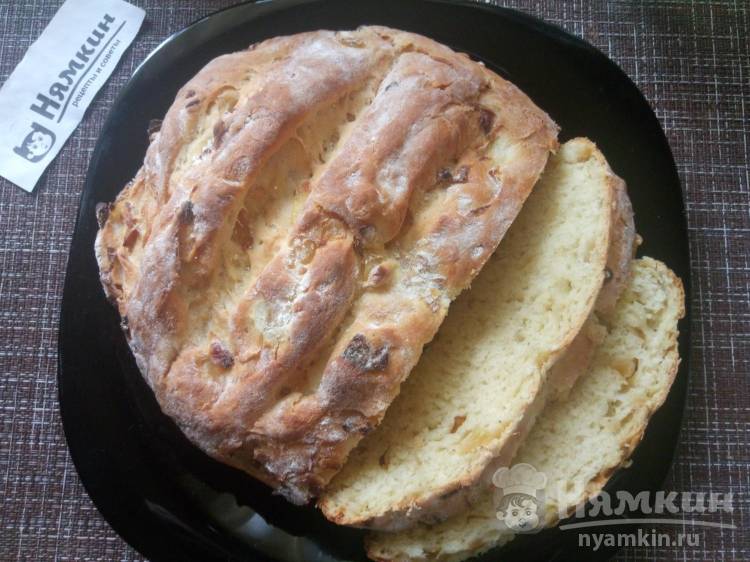 Домашний луковый хлеб на опаре в духовке