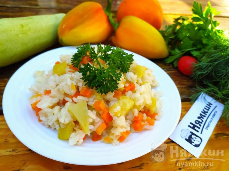 Тушеные овощи с рисом на гарнир