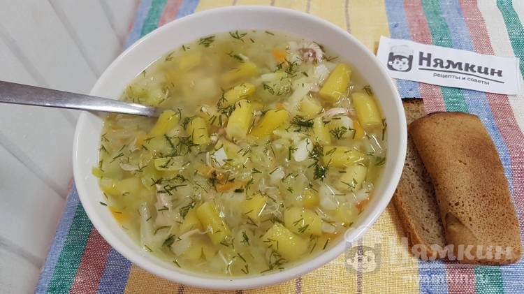Суп со свежей капустой и спаржевой фасолью для беременных и кормящих