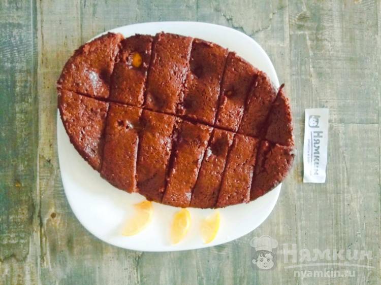  Шоколадный пирог на кефире со сливами и нектаринами в духовке