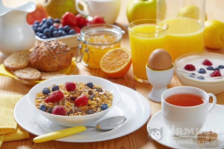 Что лучше есть на завтрак, обед и ужин: правила питания, чтобы оставаться бодрым, сытым и здоровым