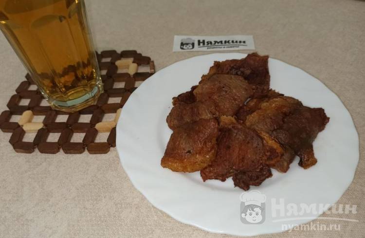 Мясные чипсы из свинины к пиву в духовке