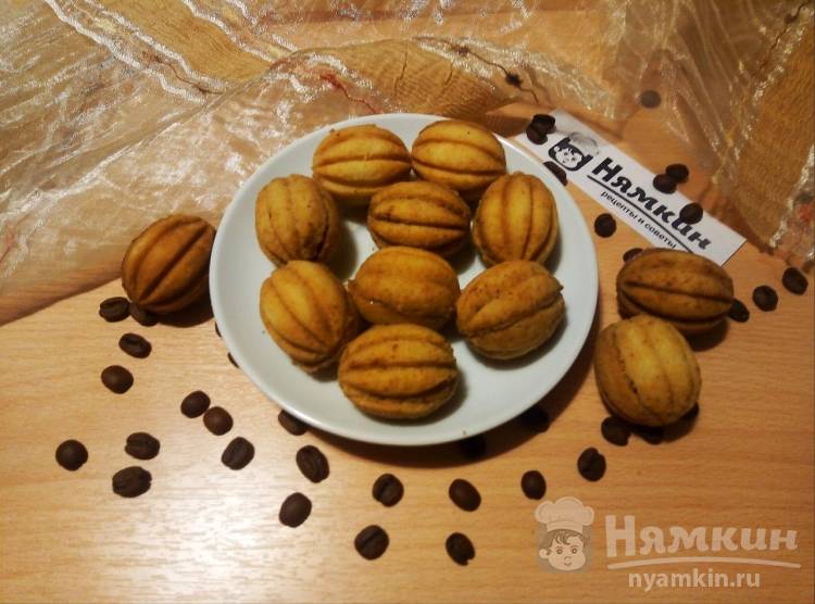 Печенье Орешки с варёной сгущенкой: вкусное и ароматное