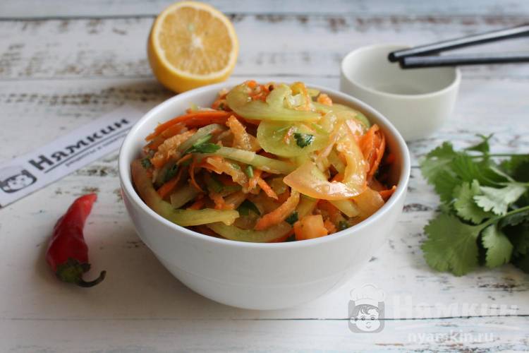 Салат из зеленых помидоров и моркови по-корейски
