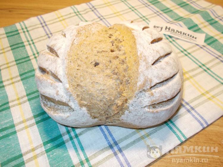Хлеб из пшеничной и цельнозерновой муки на закваске