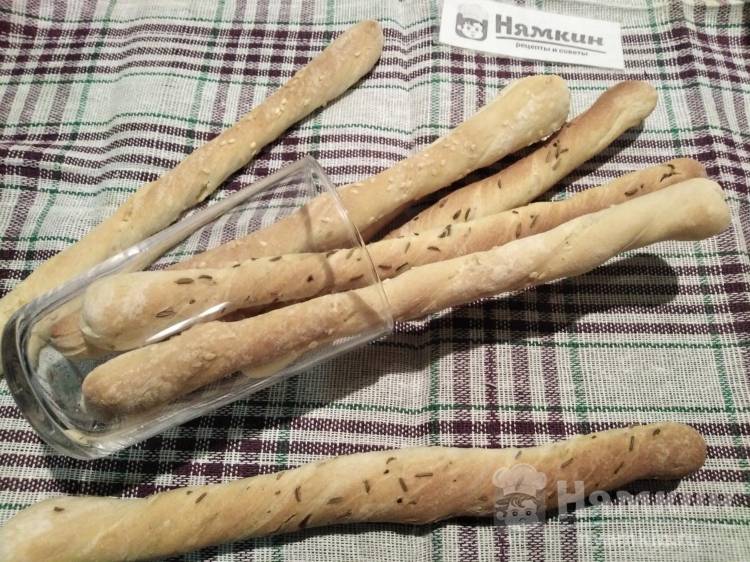 Итальянские хлебные палочки Гриссини на свежих дрожжах
