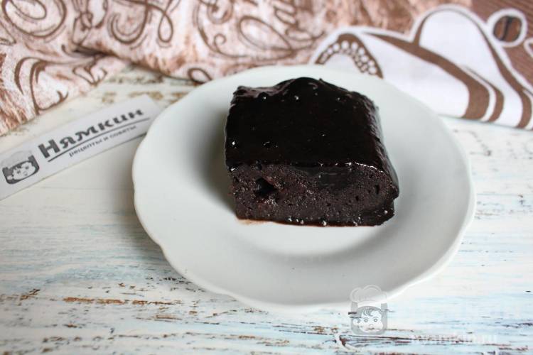 Необычный шоколадный пирог с заливкой в духовке