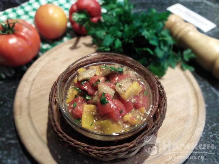 Салат Эксквалабада с запеченными овощами и кунжутом 