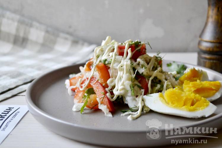 10 вкуснейших салатов, которые можно приготовить из свежей капусты
