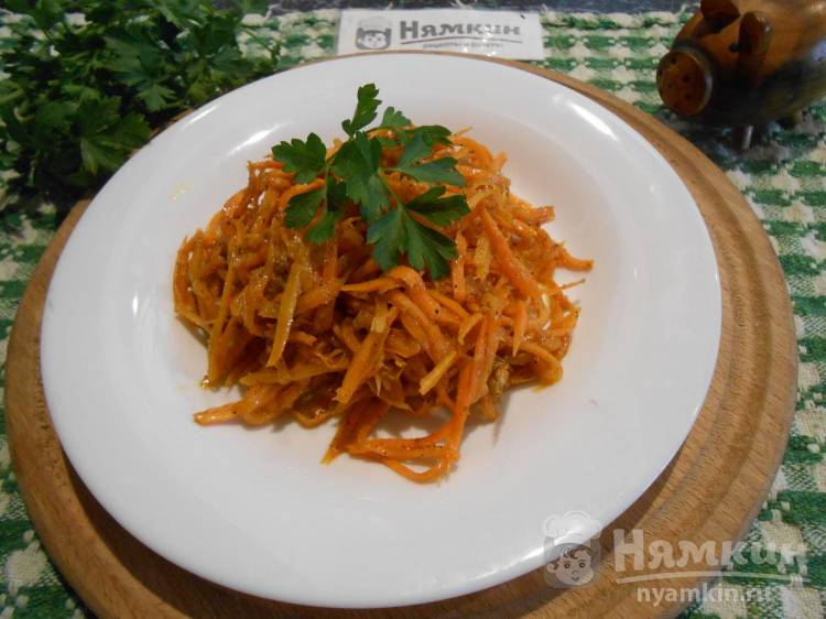 Корейская морковь по-домашнему с луком и кориандром