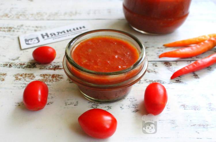 Домашний томатный соус с чесноком, луком и болгарскими перцами