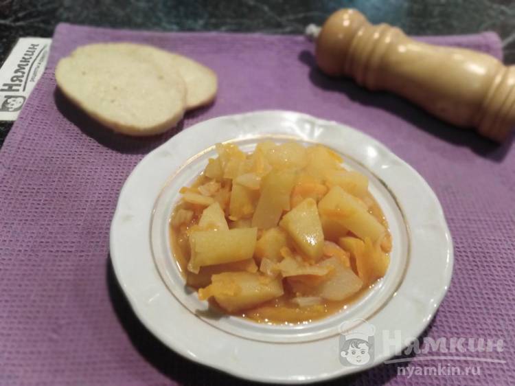 Тушеная картошка в мультиварке с луком и морковью 