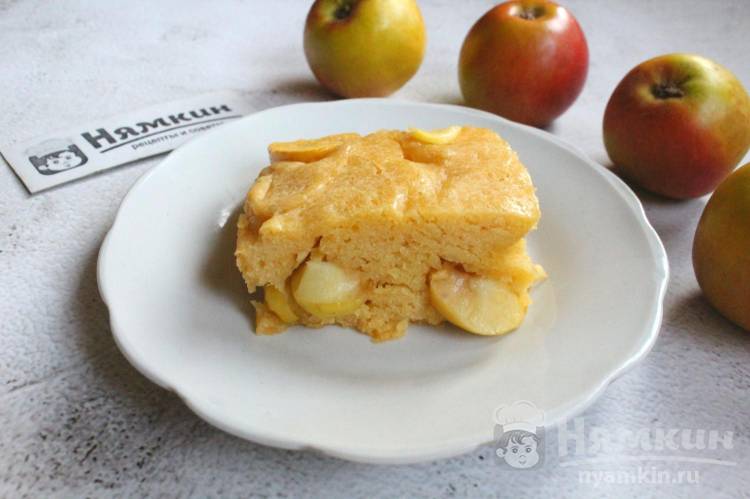 Медовый пирог с яблоками в духовке