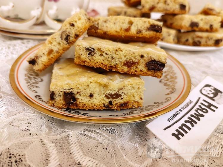 Печенье Мазурка с орехами, изюмом и кусочками шоколада по-польски