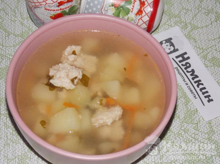 Диетический суп с куриным фаршем и картошкой в мультиварке