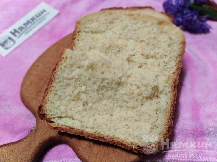 Пшеничный хлеб в хлебопечке на живых дрожжах