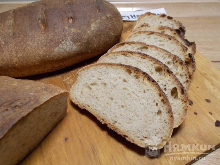 Домашний серый хлеб на ржаной закваске в духовке