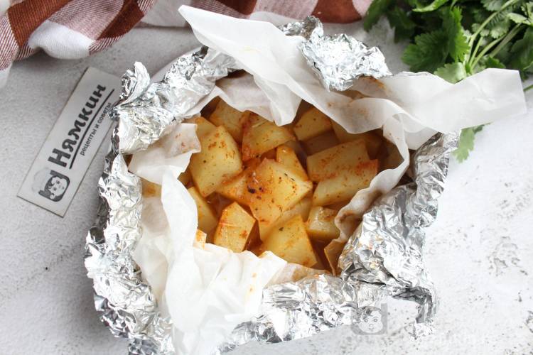 20 способов приготовить картошку по-деревенски в духовке