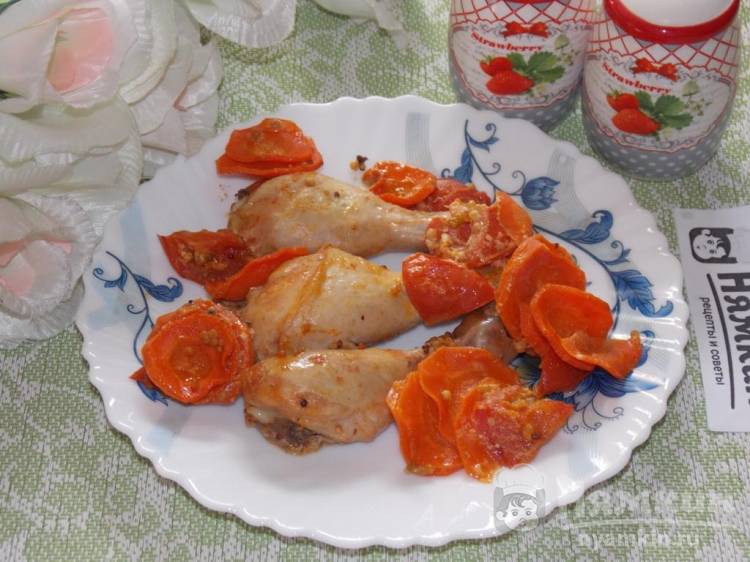 Куриные голени с морковью и горчицей в духовке под фольгой