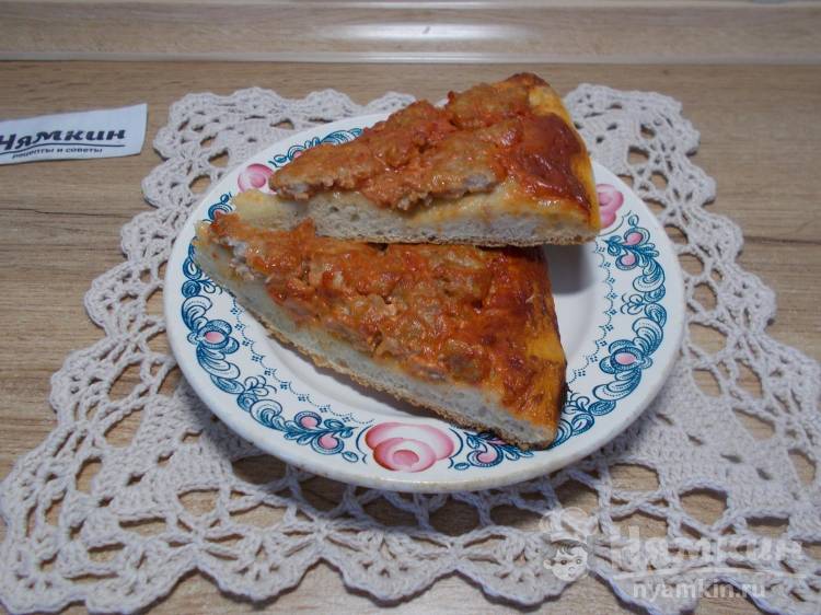 Открытый дрожжевой пирог со свиным фаршем А-ля пицца