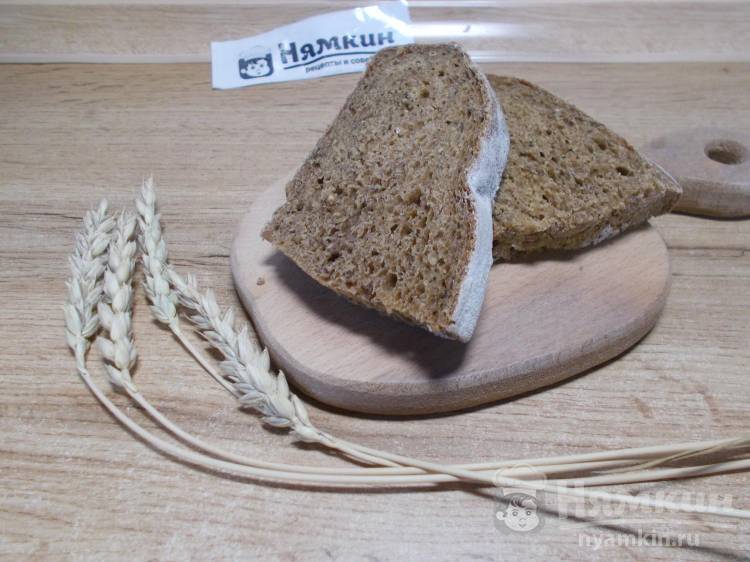 Солодовый хлеб с мукой полбы, семенами льна и кориандра в духовке