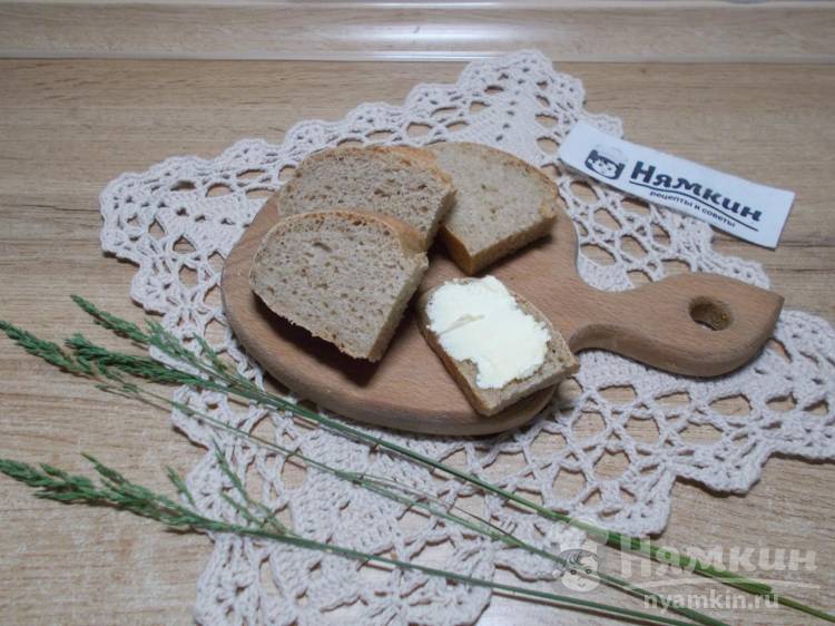 Дрожжевой хлеб из трех видов муки в духовке