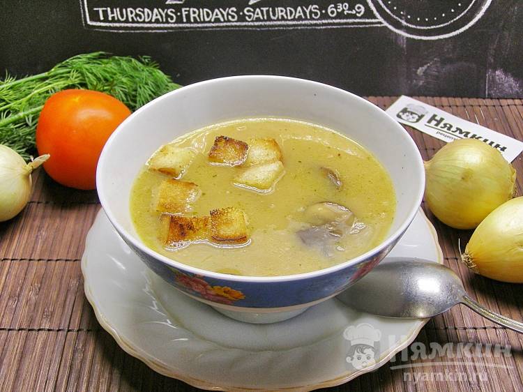 Куриный суп с грибами и плавлеными сырками