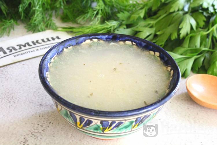 Кисломолочный суп Куртова с луком по-узбекски