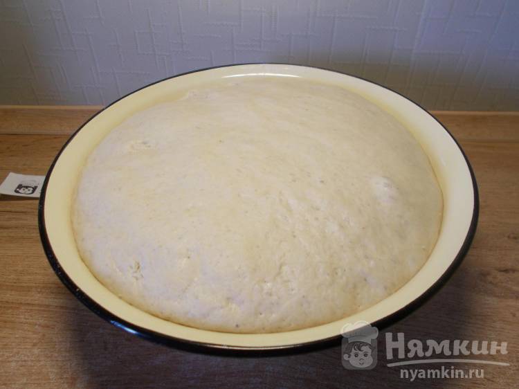 Дрожжевое тесто на воде для хлеба и несладкой выпечки