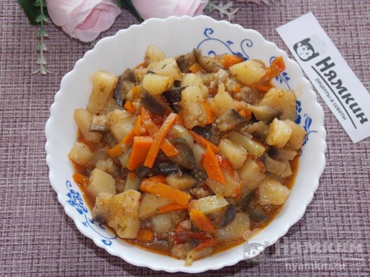 Вариант 2. Быстрый рецепт овощного рагу с картошкой и мясом в духовке