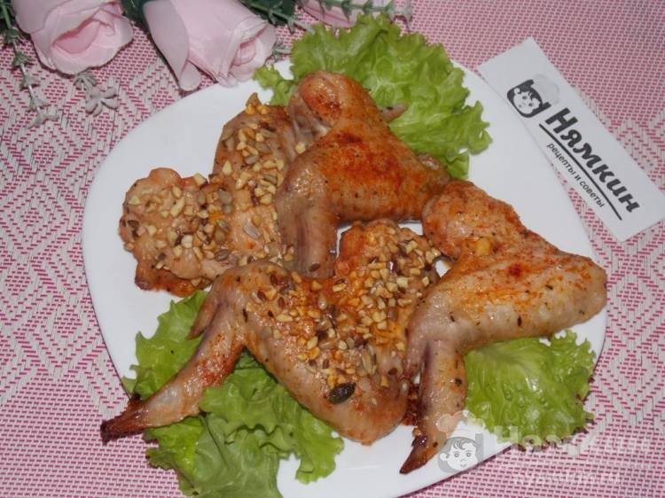 Вкусные куриные крылья с арахисом в духовке