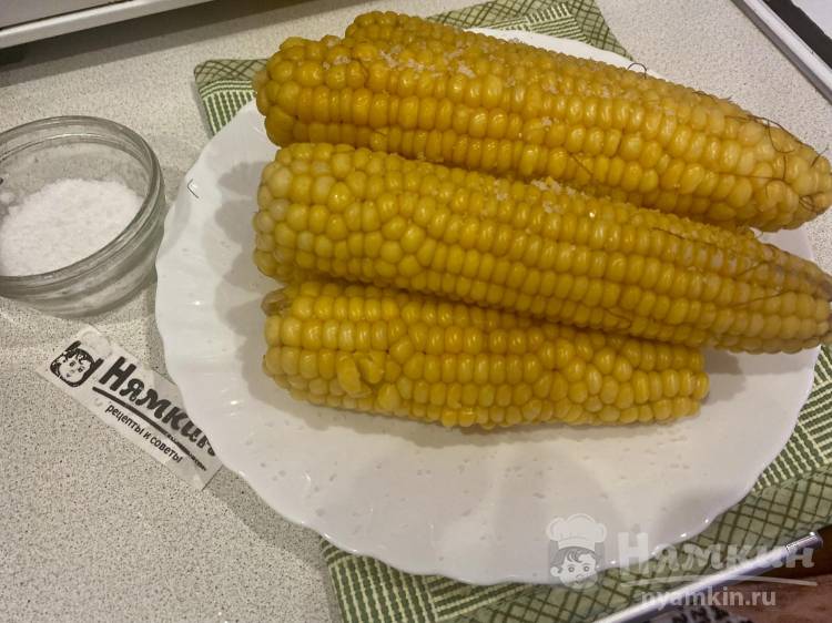 Запеченная кукуруза в початках в рукаве