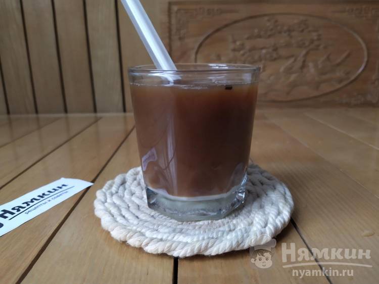 Кофейный напиток Юаньян с чаем и сгущенным молоком по-китайски