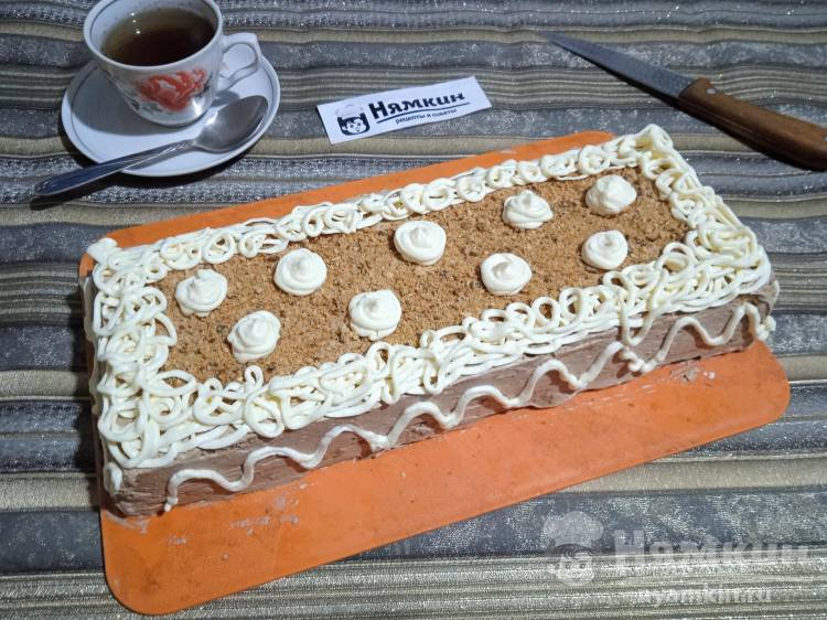 Киевский торт с масляно-заварным кремом и грецкими орехами в домашних условиях
